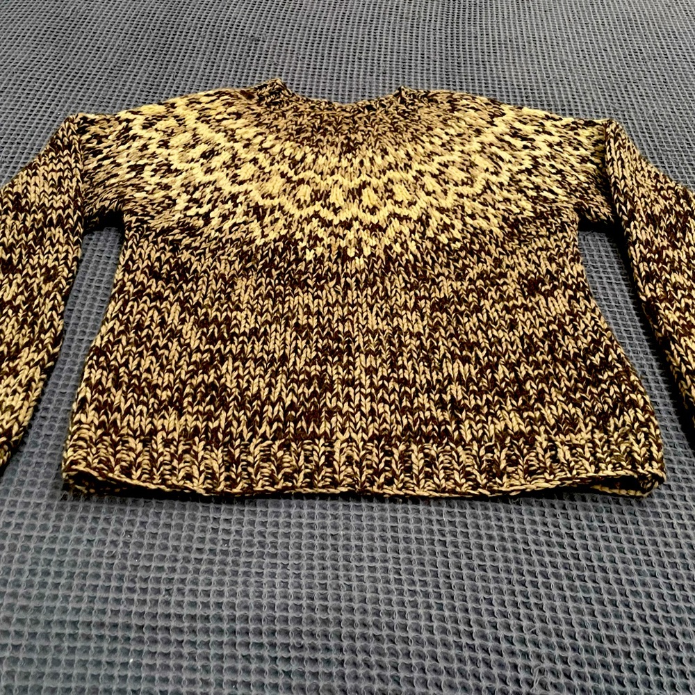 Ladies sweater